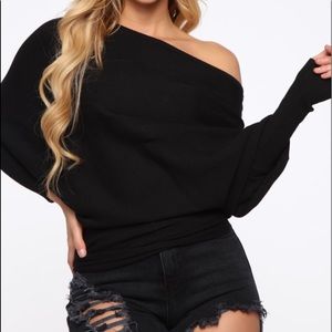 Karly Sweater NEVER WORN